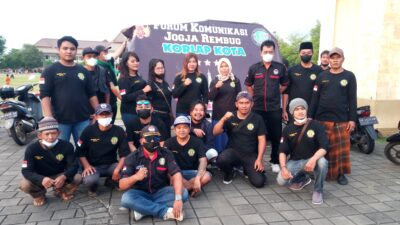 Manfaatkan Momentum Ramadhan, Ormas FKJR Bagikan Takjil Gratis