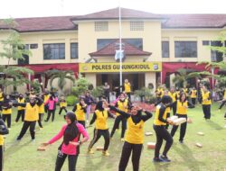 Rangkaian Kegiatan Peringatan Hari Bhayangkara Ke-76 Polres Gunungkidul Gelar Sepeda Gembira, Jalan Sehat Dan Senam Aerobic
