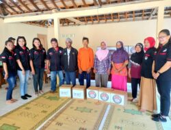 FKJR Bersama Yogyakarta Berbagi dan Baitulmaal Muamalat, Serahkan Bantuan Sosial Kepada Puluhan Lansia dan Anak Yatim