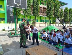 Tanamkan Rasa Nasionalisme, Kodim 0726 Sukoharjo Berikan Wasbang di MTs Muhammadiyah Blimbing