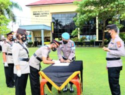 Serah Terima Jabatan Tiga Perwira Polres Gunungkidul di Halaman Mapolres
