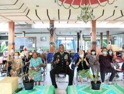 HUT TNI Ke-77 dan HUT Kodam IV/Diponegoro Ke-72, Dandim 0734/Kota Yogyakarta Anjangsana Ke Panti Wreda HannaHUT