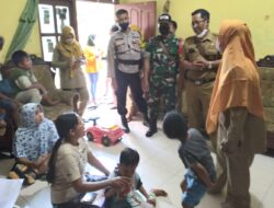 Babinsa Ajak Ibu-Ibu Peduli Kesehatan Balita Bersama Kader Posyandu