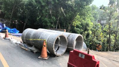 BPBD Gunungkidul Gandeng Relawan Untuk Memantau Ruas Jalan Yogyakarta Wonosari Yang Berpotensi Longsor