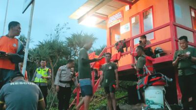 Tim SAR Terus Lakukan Pencarian Terhadap Korban Laka Laut di Pantai Jungwok Gunungkidul