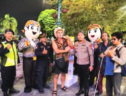 Dit Binmas Polda DIY Gelar Kegiatan Penerangan Keliling di Sepanjang Jalan Malioboro