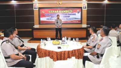 Menjadi Dinamika Dalam Pengembangan Karir dan Promosi, Polres Gunungkidul Gelar Sertijab Terhadap 4 Perwira Polisi