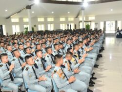 Siswa SMA Terpadu Krida Nusantara Bandung Lakukan Kunjungan ke Akademi Angkatan Laut Surabaya